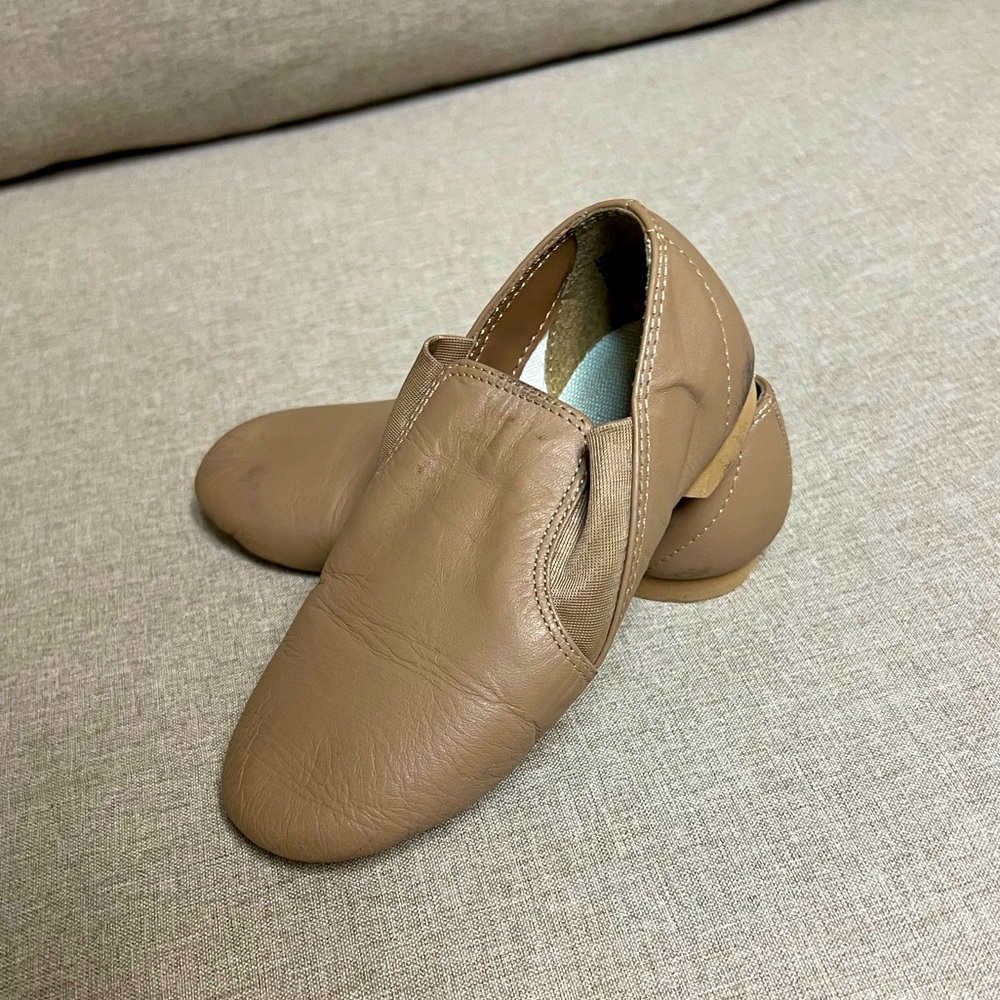 Toddler Girls jazz shoes size 11